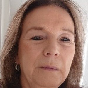 Meet your Posher, Posh